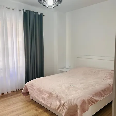 Cozy In Pogradec, Near Ohrid Apartment